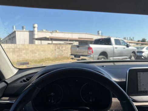 Used 2022 Kia Telluride EX w/ EX Premium Package image 22