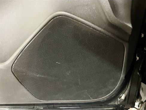 Used 2024 Cadillac XT4 Premium Luxury w/ Cold Weather Package image 19