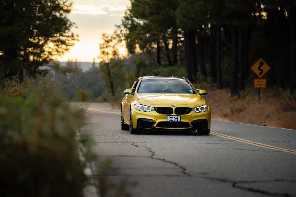 Used 2016 BMW M4 Coupe RWD image 6