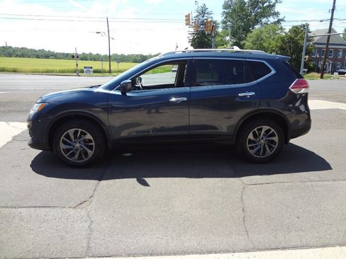 Used 2016 Nissan Rogue SL w/ SL Premium Package AWD/4WD image 3