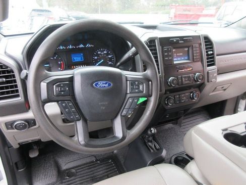Used 2019 Ford F550 4x4 SuperCab Super Duty image 16
