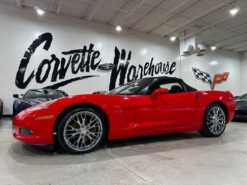 Used 2013 Chevrolet Corvette Convertible w/ 2LT Preferred Equipment Group RWD image 1