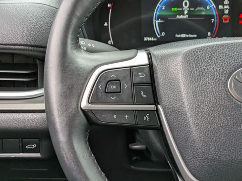 Certified 2024 Toyota Grand Highlander XLE image 37