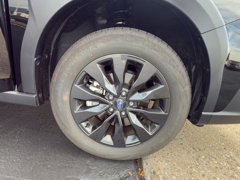 Certified 2025 Subaru Outback Onyx Edition image 9