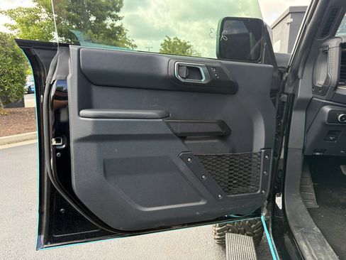 Used 2025 Ford Bronco Outer Banks AWD/4WD image 15