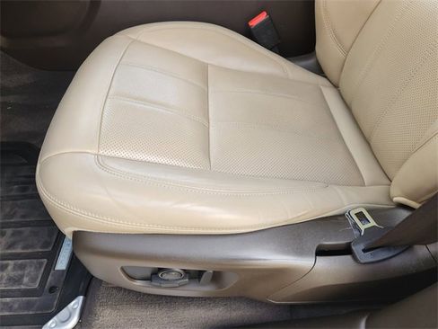 Used 2018 Land Rover Range Rover Sport HSE image 23