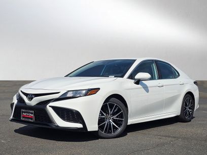 Used 2024 Toyota Camry SE