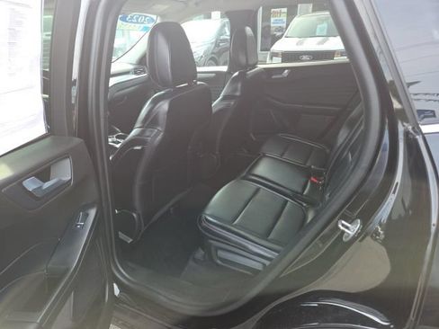 Used 2023 Ford Escape Platinum AWD/4WD image 12
