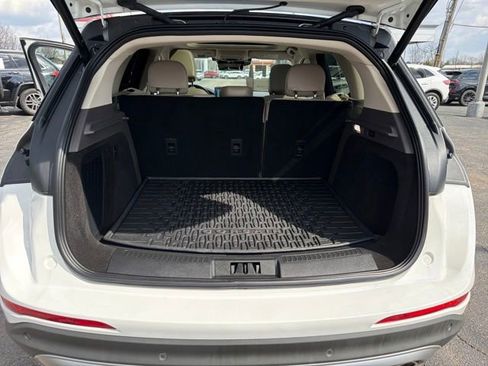 Used 2024 Lincoln Corsair AWD w/ Equipment Group 101A image 28