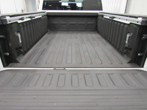 Used 2022 RAM 1500 Tradesman w/ Electronics Group AWD/4WD image 18