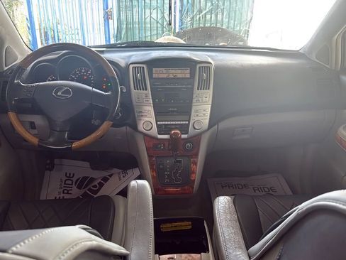 Used 2004 Lexus RX 330 FWD image 3