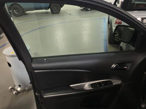 Used 2018 Dodge Journey SE w/ Popular Equipment Group image 15