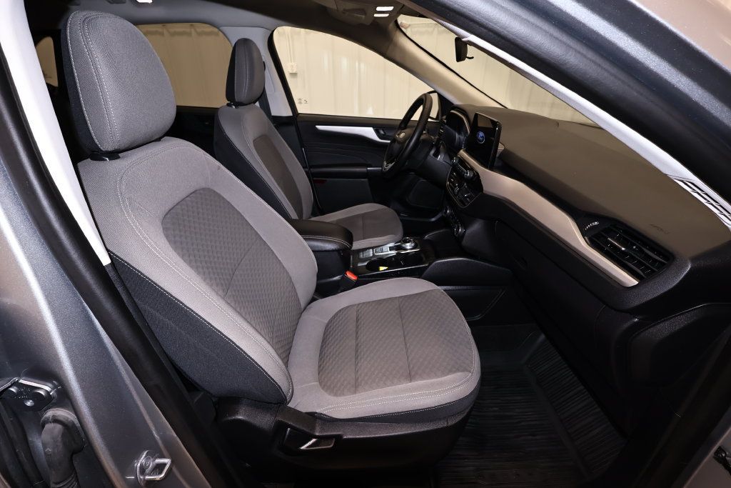 Certified 2022 Ford Escape SE w/ Convenience Package FWD image 19
