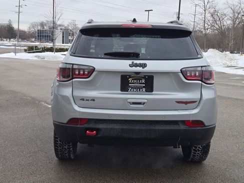 Used 2024 Jeep Compass Trailhawk image 14