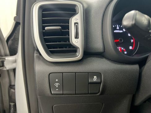 Used 2017 Kia Sportage LX image 18