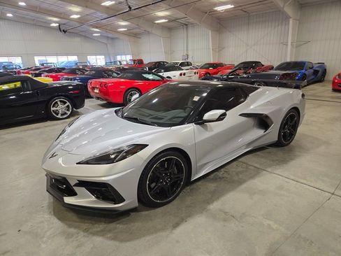 Used 2020 Chevrolet Corvette Stingray Premium Conv w/ 3LT Preferred Equipment Group image 37