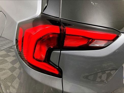 Used 2021 GMC Terrain SLE w/ Driver Convenience Package image 29