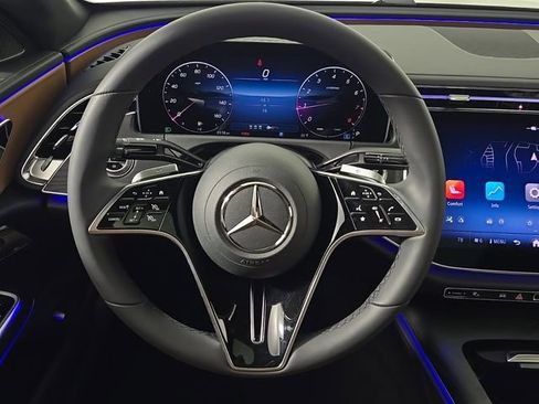 New 2026 Mercedes-Benz E 350 4MATIC Sedan image 29
