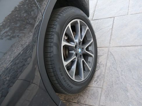 Used 2017 BMW X5 xDrive40e image 21