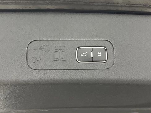 Used 2025 Lincoln Aviator Reserve image 16