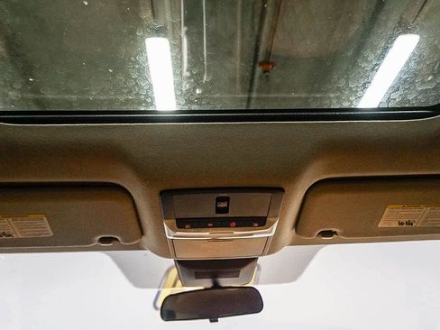 Used 2023 Nissan Sentra SV w/ SV Premium Package image 13