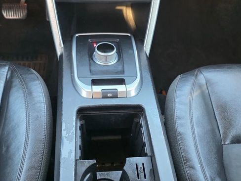Used 2016 Land Rover Discovery Sport SE image 13