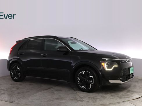 Used 2023 Kia Niro Wave FWD image 14