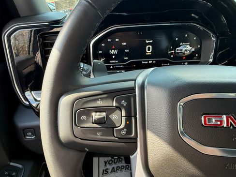 Used 2024 GMC Sierra 1500 SLT w/ SLT Premium Plus Package image 29