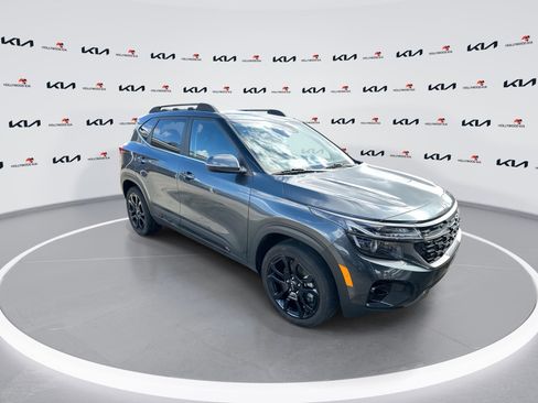 Used 2024 Kia Seltos X-Line image 2