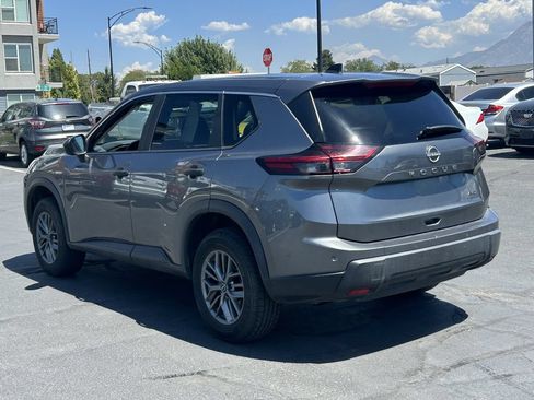 Used 2024 Nissan Rogue S AWD/4WD image 7