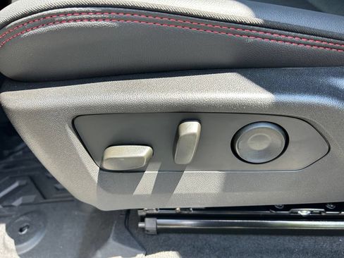 New 2026 GMC Canyon AT4X w/ AT4X AEV Edition AWD/4WD image 58