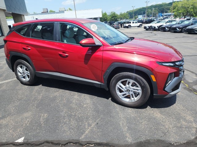 Used 2026 Hyundai Tucson SE AWD/4WD image 4