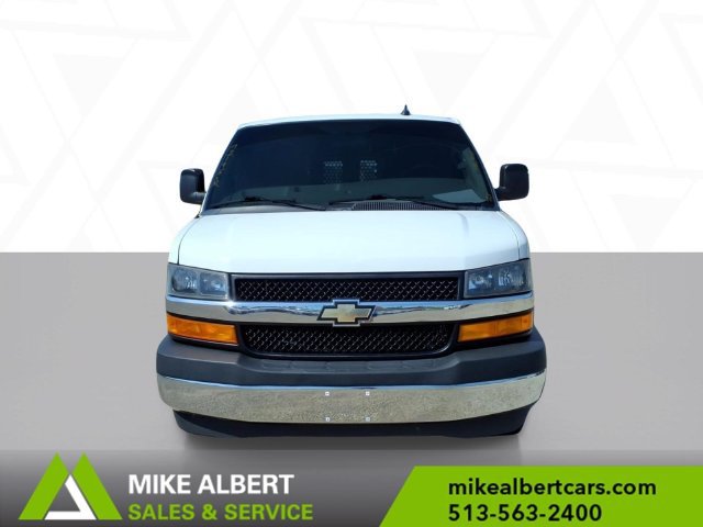 Used 2021 Chevrolet Express 2500 w/ Driver Convenience Package RWD image 2