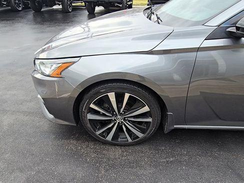 Used 2019 Nissan Altima 2.5 SR w/ SR Premium Package image 14