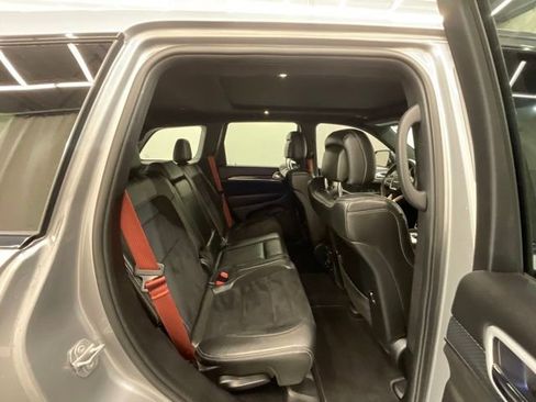 Used 2018 Jeep Grand Cherokee SRT AWD/4WD image 25