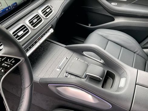 Certified 2025 Mercedes-Benz GLE 450 4MATIC image 12