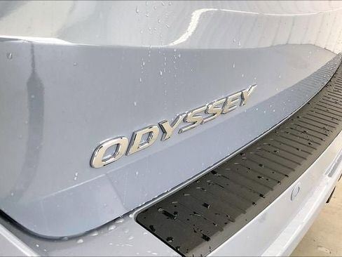 New 2026 Honda Odyssey Elite image 18