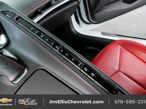 Used 2021 Chevrolet Corvette Stingray image 13
