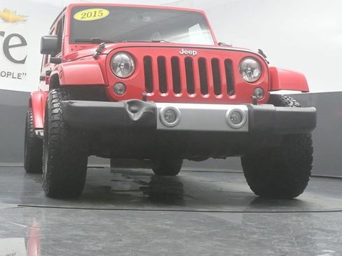 Used 2015 Jeep Wrangler Unlimited Sahara AWD/4WD image 3