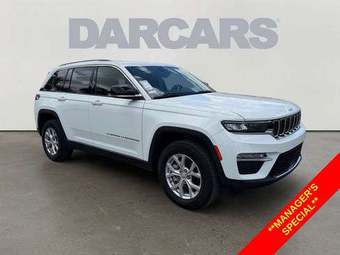 Used 2023 Jeep Grand Cherokee Limited AWD/4WD image 1