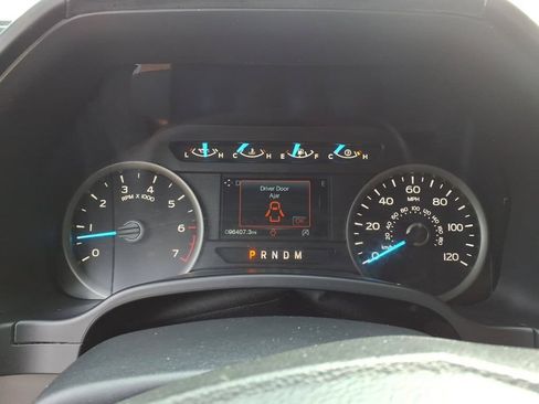 Certified 2019 Ford F150 XLT w/ Equipment Group 302A Luxury AWD/4WD image 20