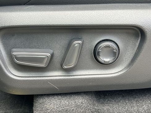 New 2026 Toyota 4Runner Limited AWD/4WD image 15
