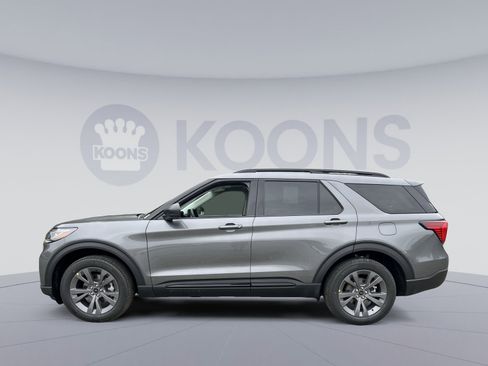 New 2026 Ford Explorer Active w/ Active Comfort Package AWD/4WD image 2