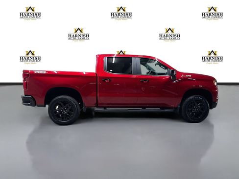 Used 2026 Chevrolet Silverado 1500 LT Trail Boss w/ LT Trail Boss Premium Package AWD/4WD image 5