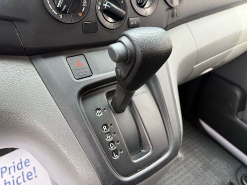 Used 2019 Nissan NV200 S image 19
