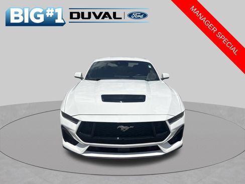 Used 2025 Ford Mustang GT RWD image 5