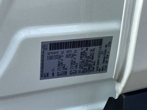 Used 2023 Nissan Rogue SV image 31