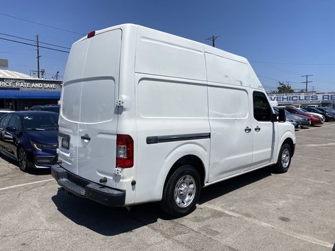 Used 2019 Nissan NV 2500 SV RWD image 8