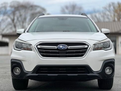 Used 2019 Subaru Outback 2.5i Premium image 2