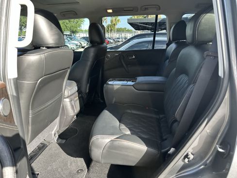 Used 2024 Nissan Armada Platinum w/ Captain's Chairs Package RWD image 4